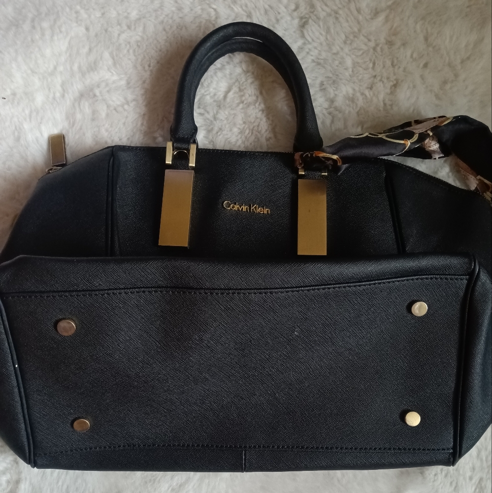 Calvin Klein Tote - Picture 7 of 7
